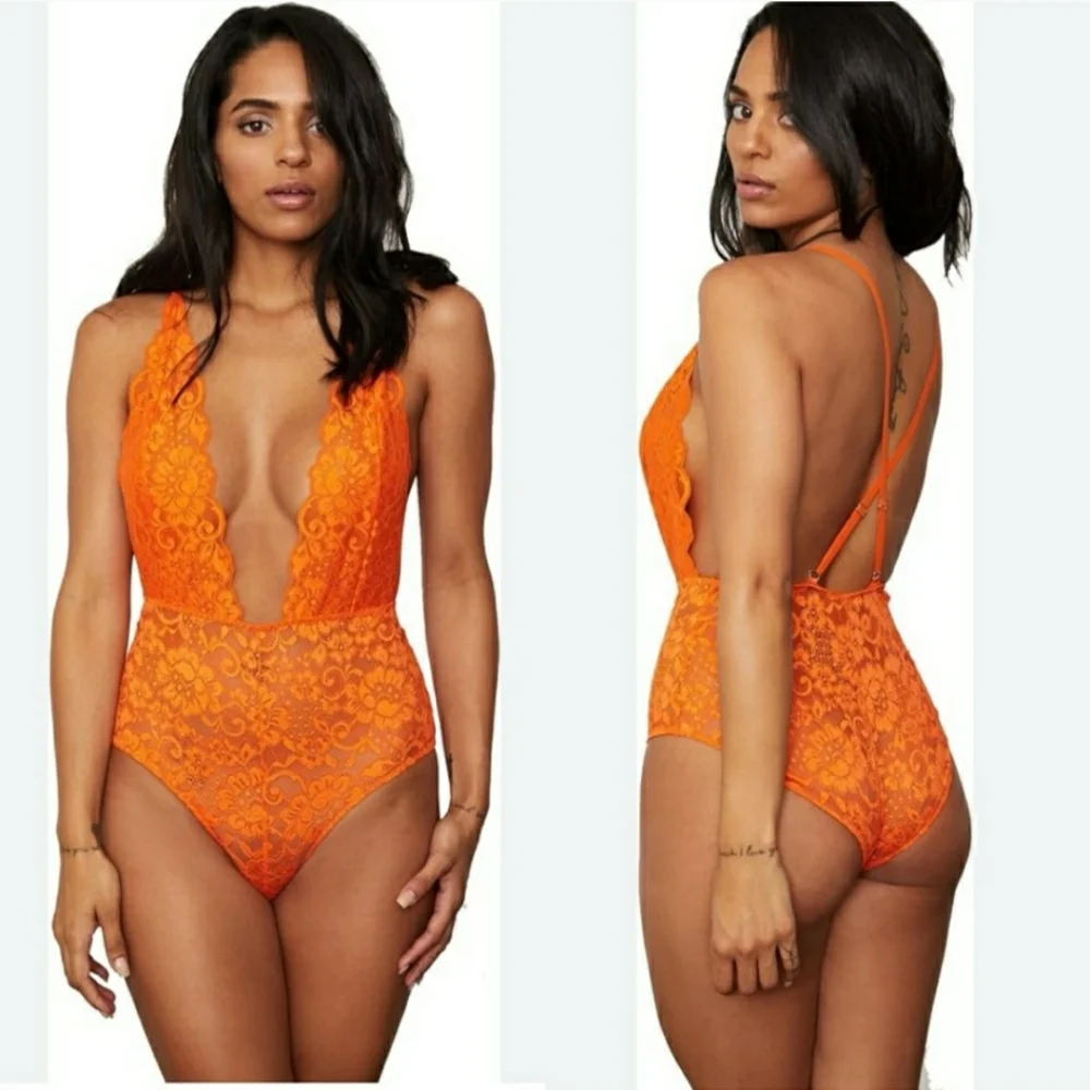 NWT We are Hah Comin in haht bodysuit - Picture 1 of 1